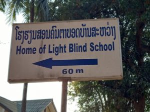 Panneau indicateur de l'orphellinat