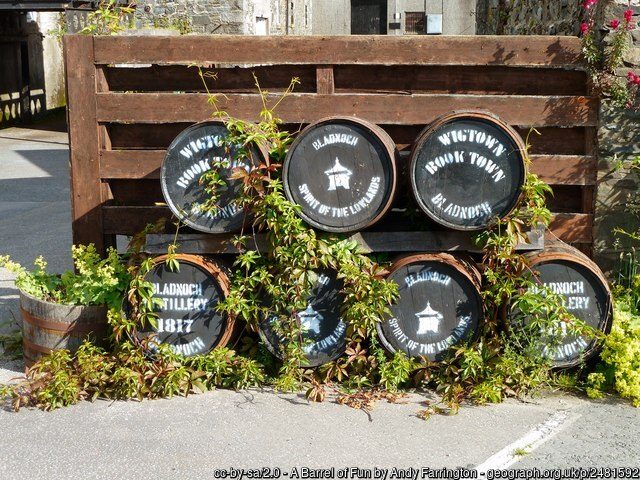 0 geograph-2481592-by-Andy-Farrington